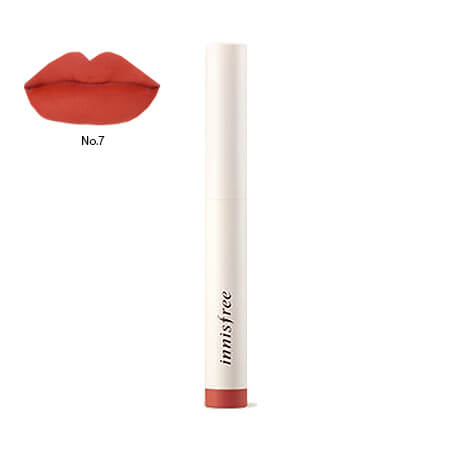 Innisfree Vivid Slimfit Tint #07 0.6 g  แมทเนื้อนุ่มกลิ่นพีชหอมละมุน สีสดชัดเจน ให้ริมฝีปากเนียนนุ่ม สัมผัสเบาสบาย